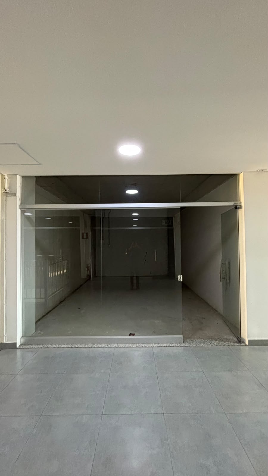 Loja 18 – 52,39 m²  — foto 2
